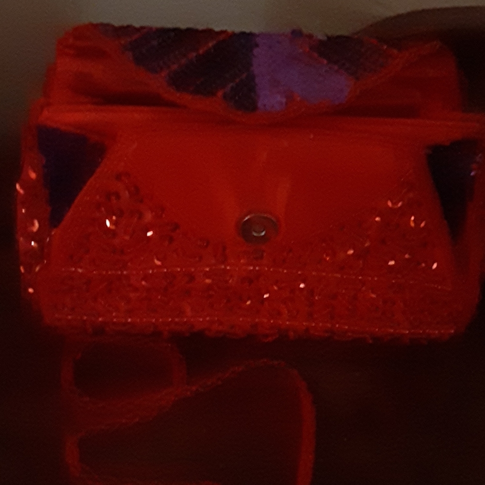Purse - Picture 2 of 3